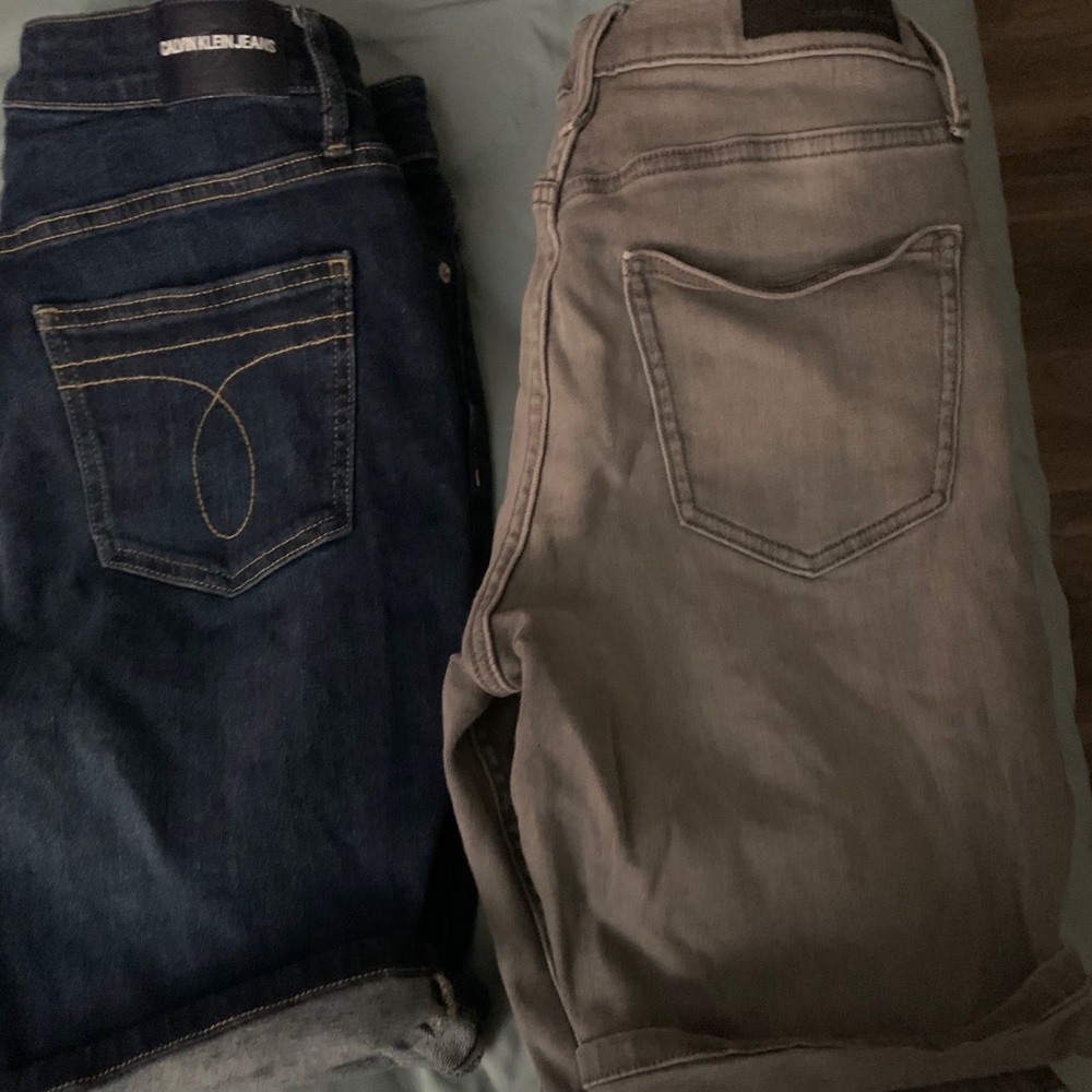 Calvin Klein gray and blue Bermudas.